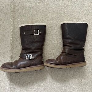 UGG Kensington boots